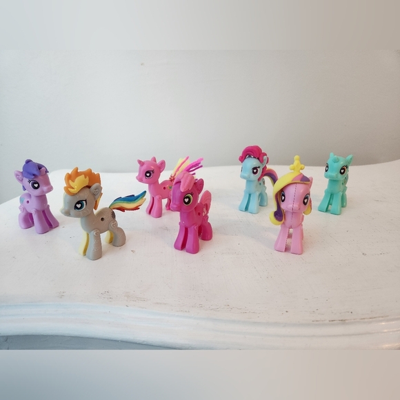 My Little Pony Other - My Little Pony POP Ponies & Accessories Lot Of 7 Rainbow Dash Princess Cadence